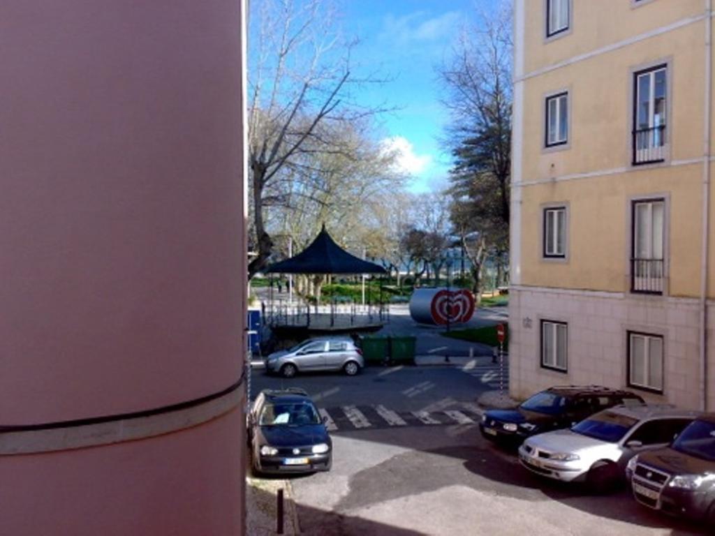 Apartamento 1 Quarto, Com Patio, Em Frente Praia Paço de Arcos Exterior foto